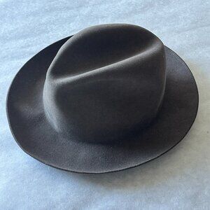 Super duper hats